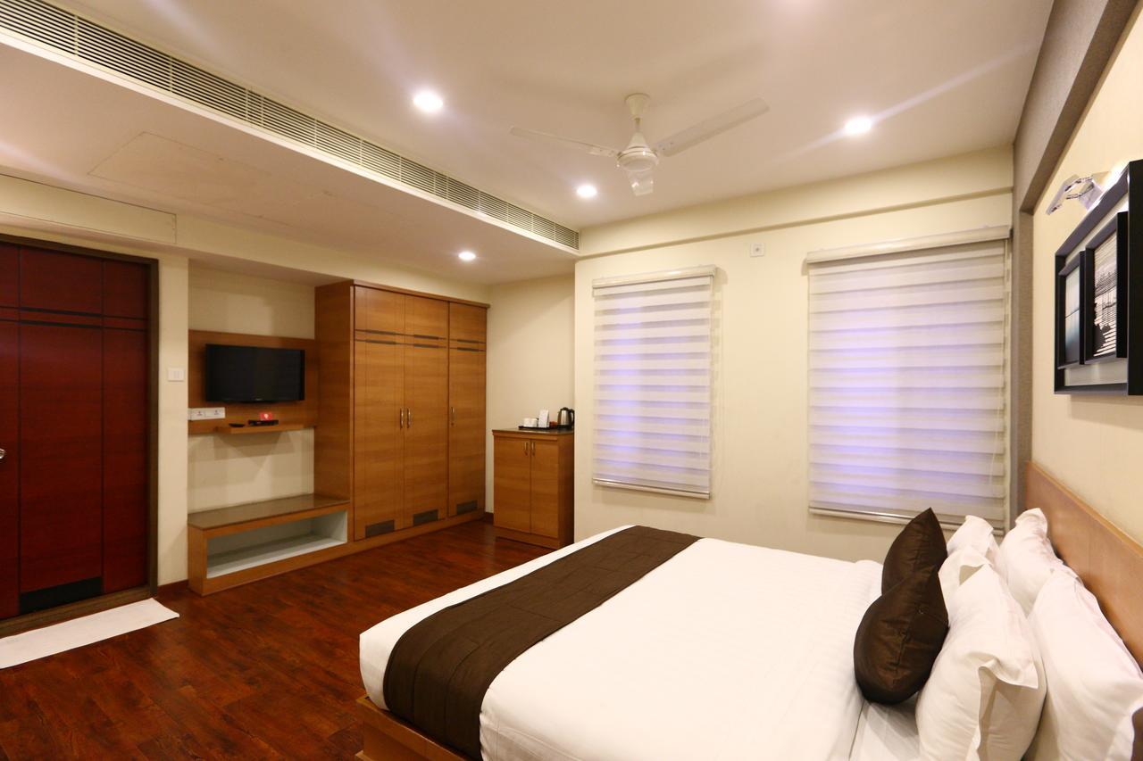 Fabhotel Prime Adore Residency شيناي المظهر الخارجي الصورة