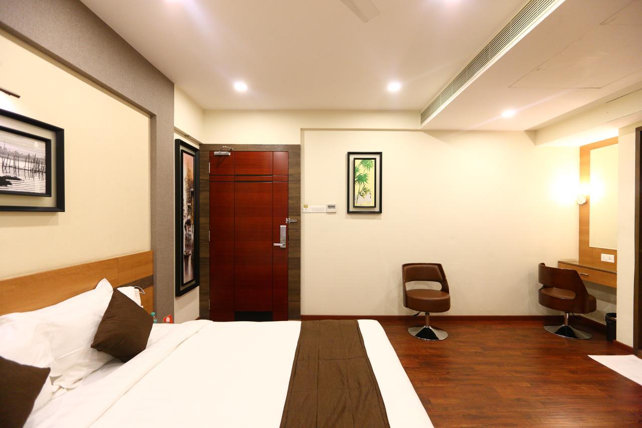 Fabhotel Prime Adore Residency شيناي المظهر الخارجي الصورة